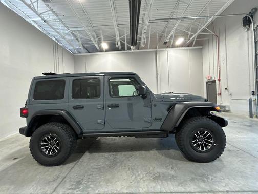 Anvil Clearcoat 2026 Jeep Wrangler Willys