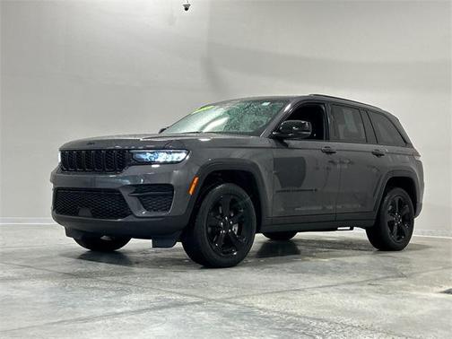2023 Jeep Grand Cherokee Altitude