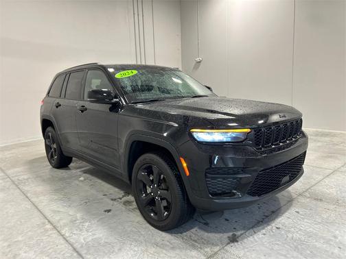 2024 Jeep Grand Cherokee Laredo