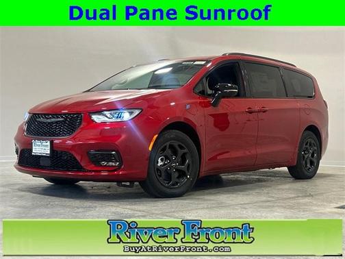 2025 Chrysler Pacifica Hybrid Select