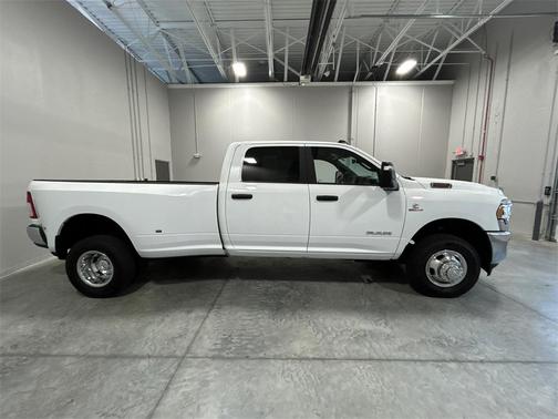 2023 RAM 3500 Big Horn