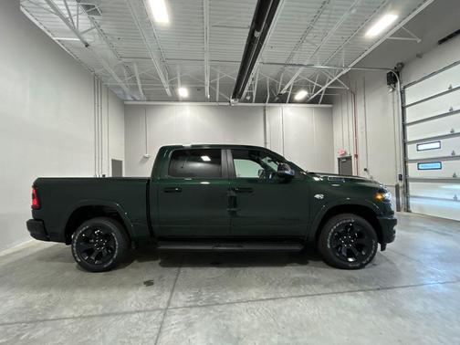 Serrano Green Metallic 2026 RAM 1500 Big Horn/Lone Star