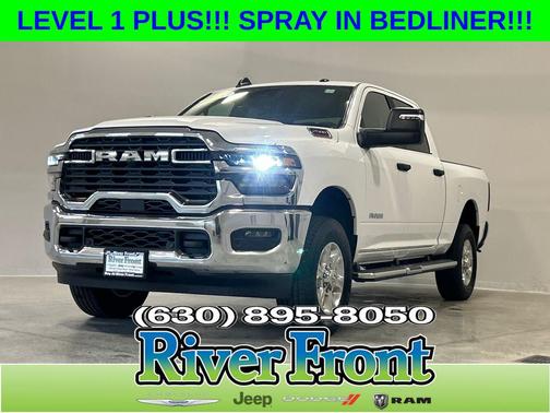 Bright White Clearcoat 2026 RAM 2500 Big Horn Crew Cab 4x4 6'4' Box