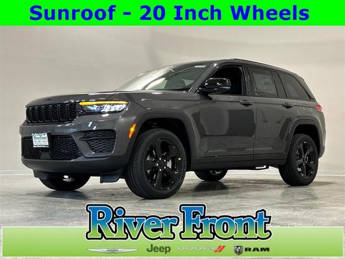 2025 Jeep Grand Cherokee Laredo