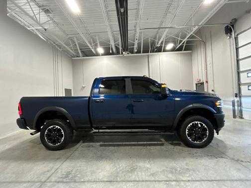 Patriot Blue Pearlcoat 2024 RAM 2500 Power Wagon