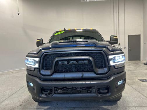 Patriot Blue Pearlcoat 2024 RAM 2500 Power Wagon