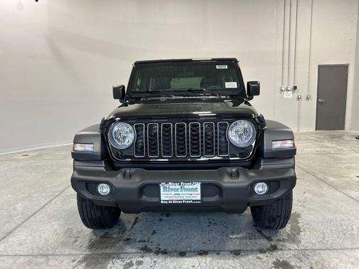 Black Clearcoat 2026 Jeep Wrangler Sport