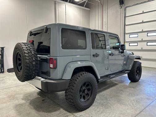 Anvil Clear Coat 2014 Jeep Wrangler Unlimited Sahara