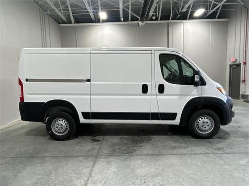 2025 RAM ProMaster 2500 Base