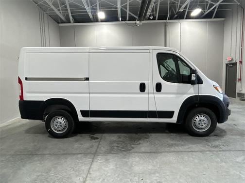 2025 RAM ProMaster 2500 Base