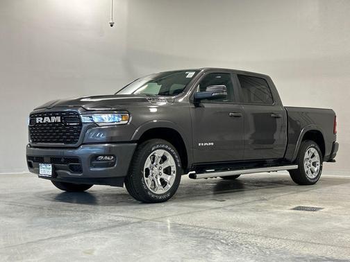 Granite Crystal Metallic Clearcoat 2026 RAM 1500 Big Horn/Lone Star
