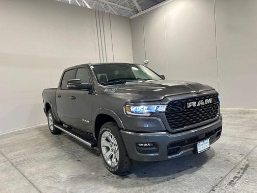 Granite Crystal Metallic Clearcoat 2026 RAM 1500 Big Horn/Lone Star