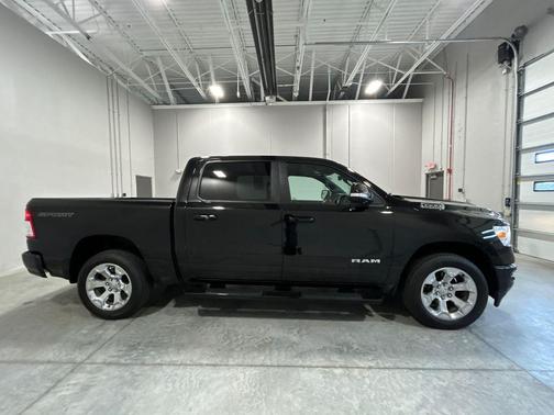 Diamond Black Crystal Pearlcoat 2020 RAM 1500 Big Horn/Lone Star