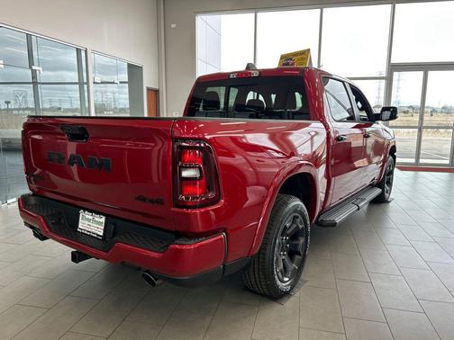 Molten Red Pearlcoat 2026 RAM 1500 Big Horn/Lone Star