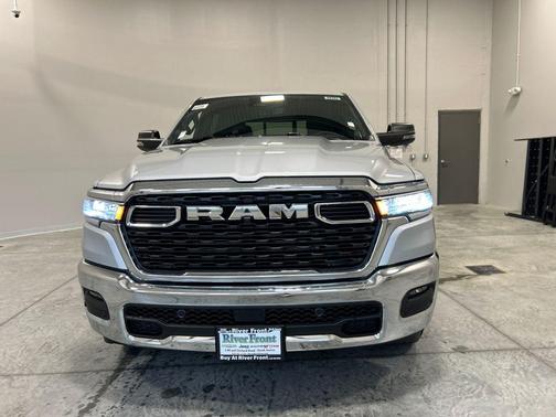 Silver Zynith 2026 RAM 1500 Big Horn/Lone Star