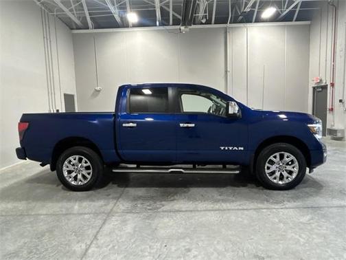 2021 Nissan Titan SL