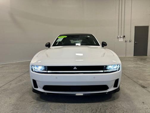 Bright White Clearcoat 2024 Dodge Charger Daytona R/T Scat Pack