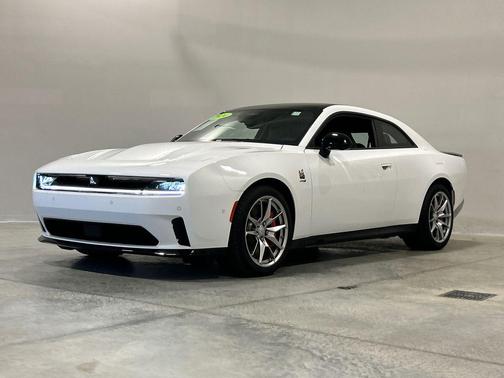 Bright White Clearcoat 2024 Dodge Charger Daytona R/T Scat Pack