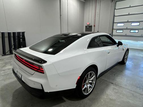 Bright White Clearcoat 2024 Dodge Charger Daytona R/T Scat Pack