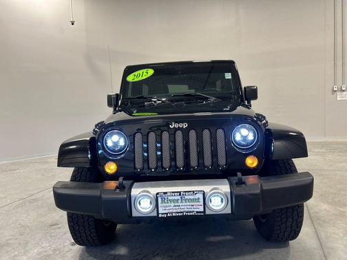 Black Clearcoat 2015 Jeep Wrangler Unlimited Sahara