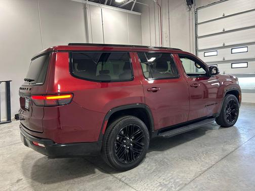 Velvet Red Pearlcoat 2025 Jeep Wagoneer Series II 4x4