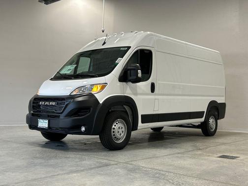 Bright White Clearcoat 2025 RAM ProMaster 2500 Tradesman