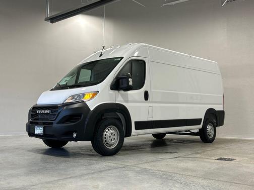 Bright White Clearcoat 2026 RAM ProMaster 2500 Tradesman