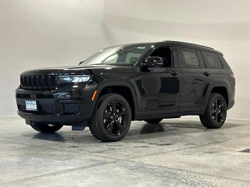 2025 Jeep Grand Cherokee L Laredo