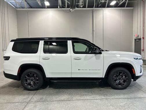 Bright White Clearcoat 2026 Jeep Grand Wagoneer Upland 4x4
