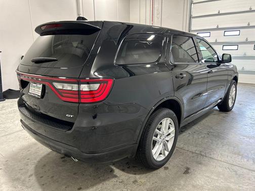 DB Black Crystal Clearcoat 2026 Dodge Durango GT AWD