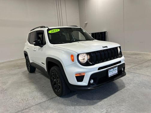 Alpine White Clearcoat 2022 Jeep Renegade Altitude