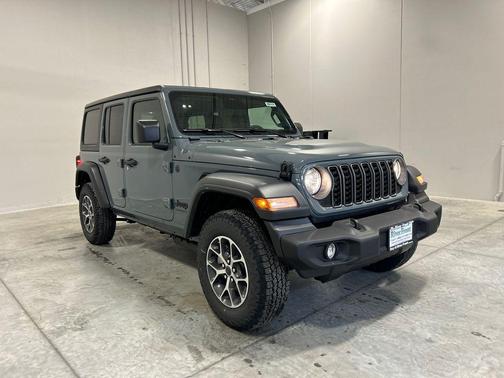 Anvil Clearcoat 2026 Jeep Wrangler Sport S