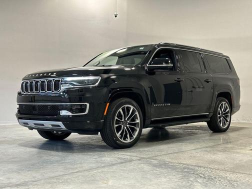 Diamond Black Crystal Pearlcoat 2024 Jeep Wagoneer L Series II 4x4