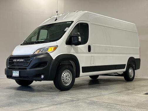 Bright White Clearcoat 2026 RAM ProMaster 2500 Tradesman