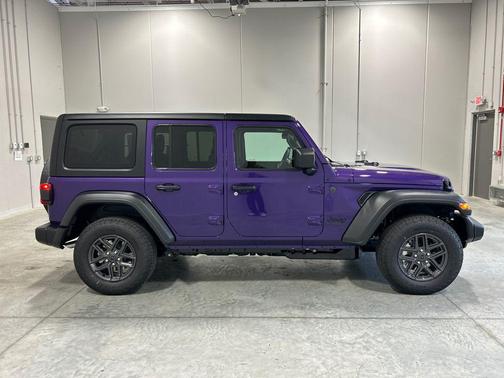 Reign 2026 Jeep Wrangler Sport S