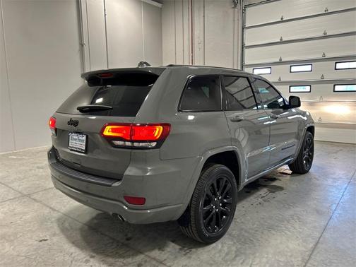 2021 Jeep Grand Cherokee Laredo X