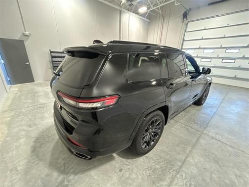 2025 Jeep Grand Cherokee L Summit