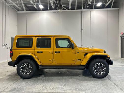 Goldilocks 2026 Jeep Wrangler 4-Door Sahara 4x4
