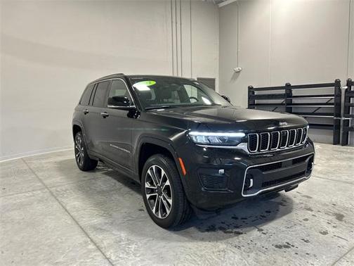 2022 Jeep Grand Cherokee Overland