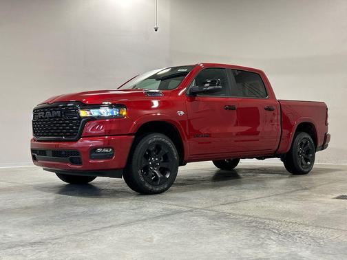 Molten Red Pearlcoat 2026 RAM 1500 Big Horn/Lone Star