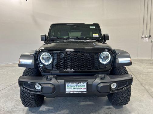 Black Clearcoat 2026 Jeep Wrangler Willys