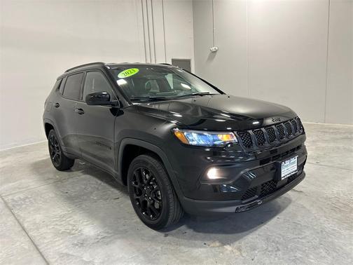 2023 Jeep Compass Altitude