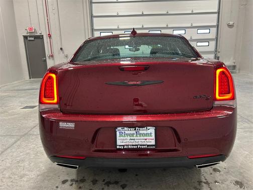 2023 Chrysler 300 S