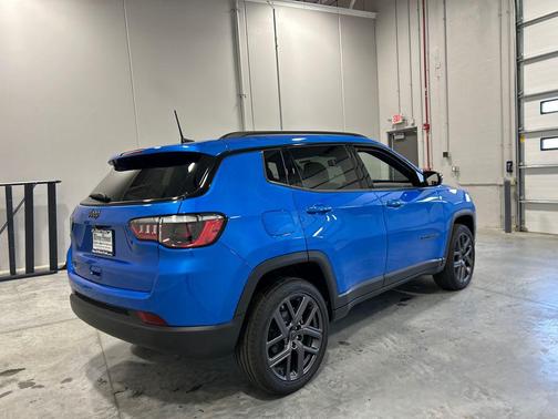 Hydro Blue Pearlcoat 2026 Jeep Compass Latitude