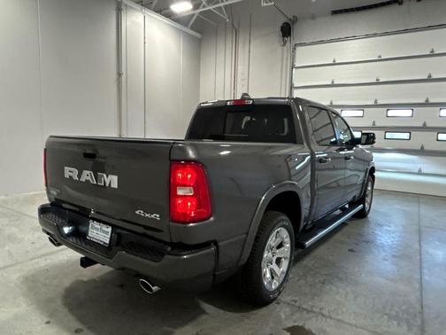 Granite Crystal Metallic Clearcoat 2026 RAM 1500 Big Horn/Lone Star