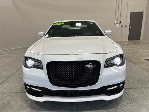 2023 Chrysler 300 