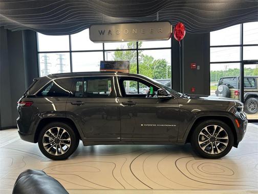 2025 Jeep Grand Cherokee Overland