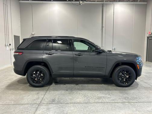 Pas 2026 Jeep Grand Cherokee Altitude