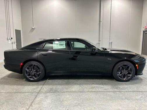 Diamond Black Crystal Pearlcoat 2026 Dodge Charger R/T