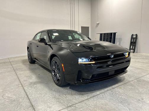 Diamond Black Crystal Pearlcoat 2026 Dodge Charger R/T